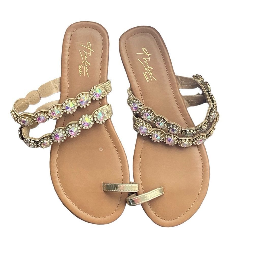 Thalia Sodi Joya Sandals. Size 6M